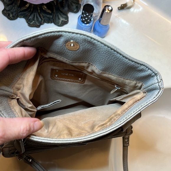 Nine West pocket book. Blue. 8” long. 5” width. Partial Silver chain for strap. - Picture 10 of 10